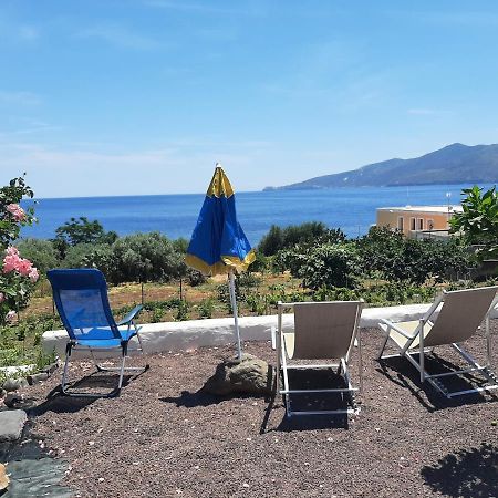 Villa Insolia Santa Marina Salina Buitenkant foto
