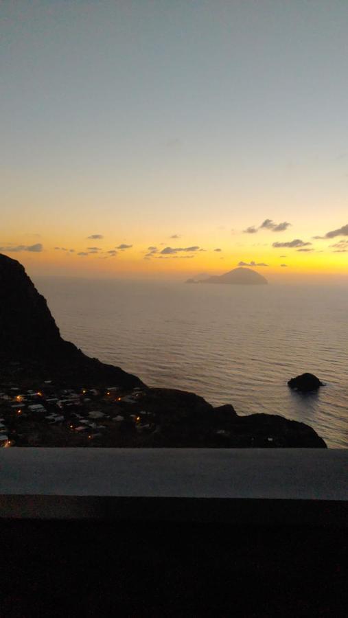 Villa Insolia Santa Marina Salina Buitenkant foto