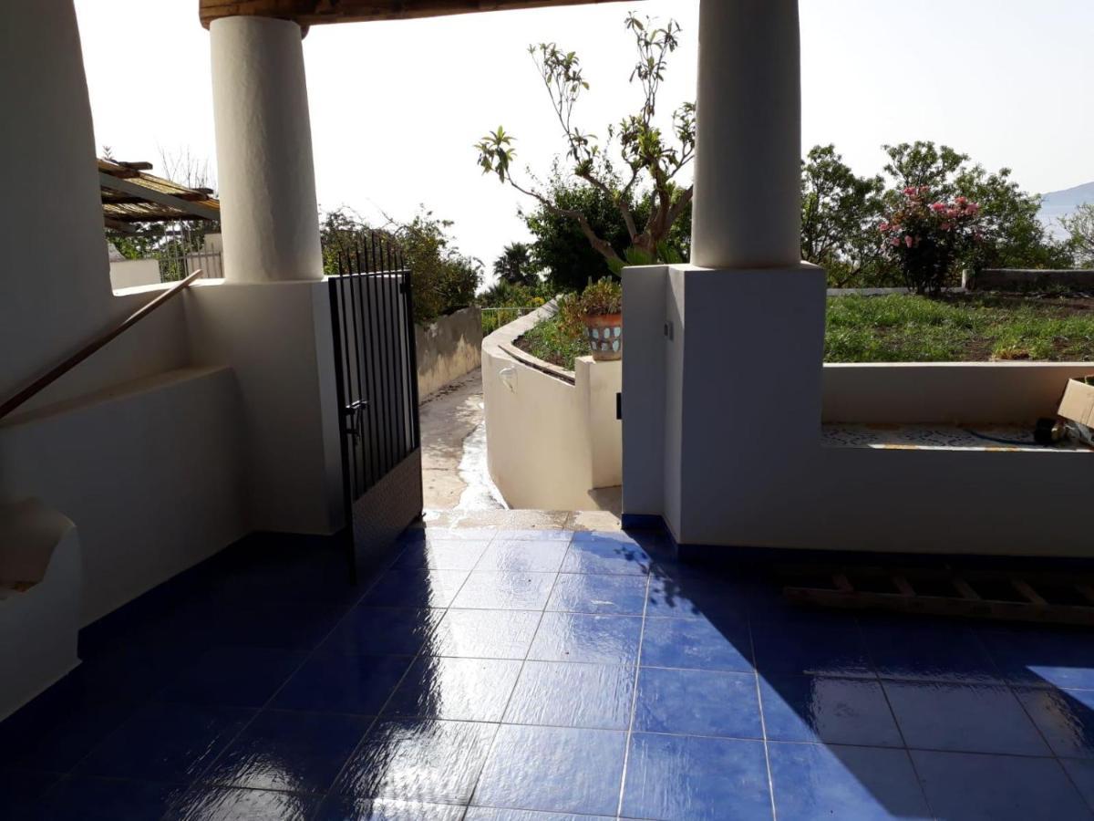 Villa Insolia Santa Marina Salina Buitenkant foto