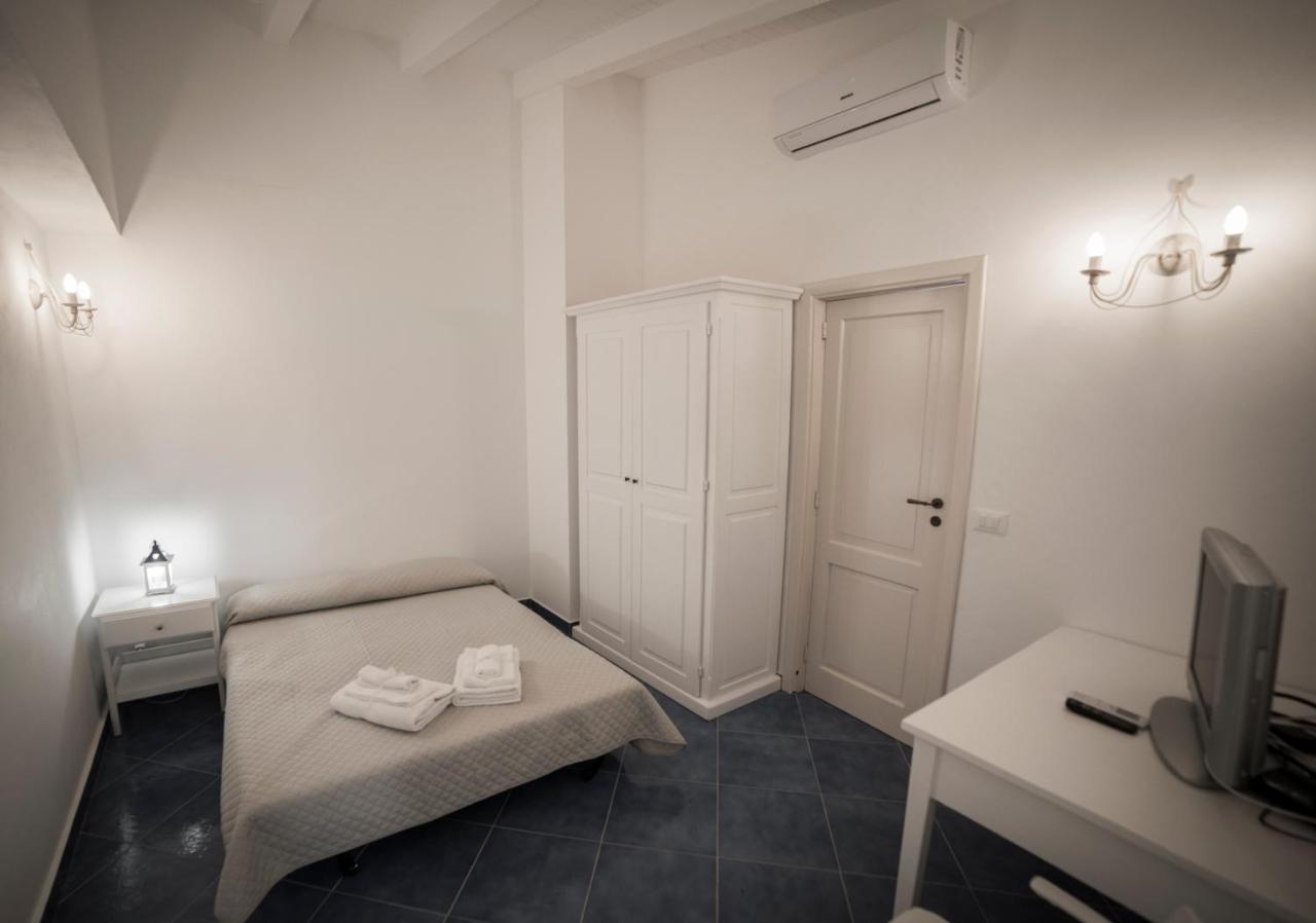 Villa Insolia Santa Marina Salina Buitenkant foto