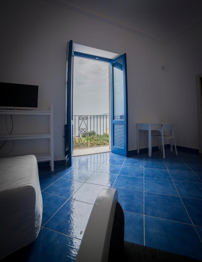 Villa Insolia Santa Marina Salina Buitenkant foto