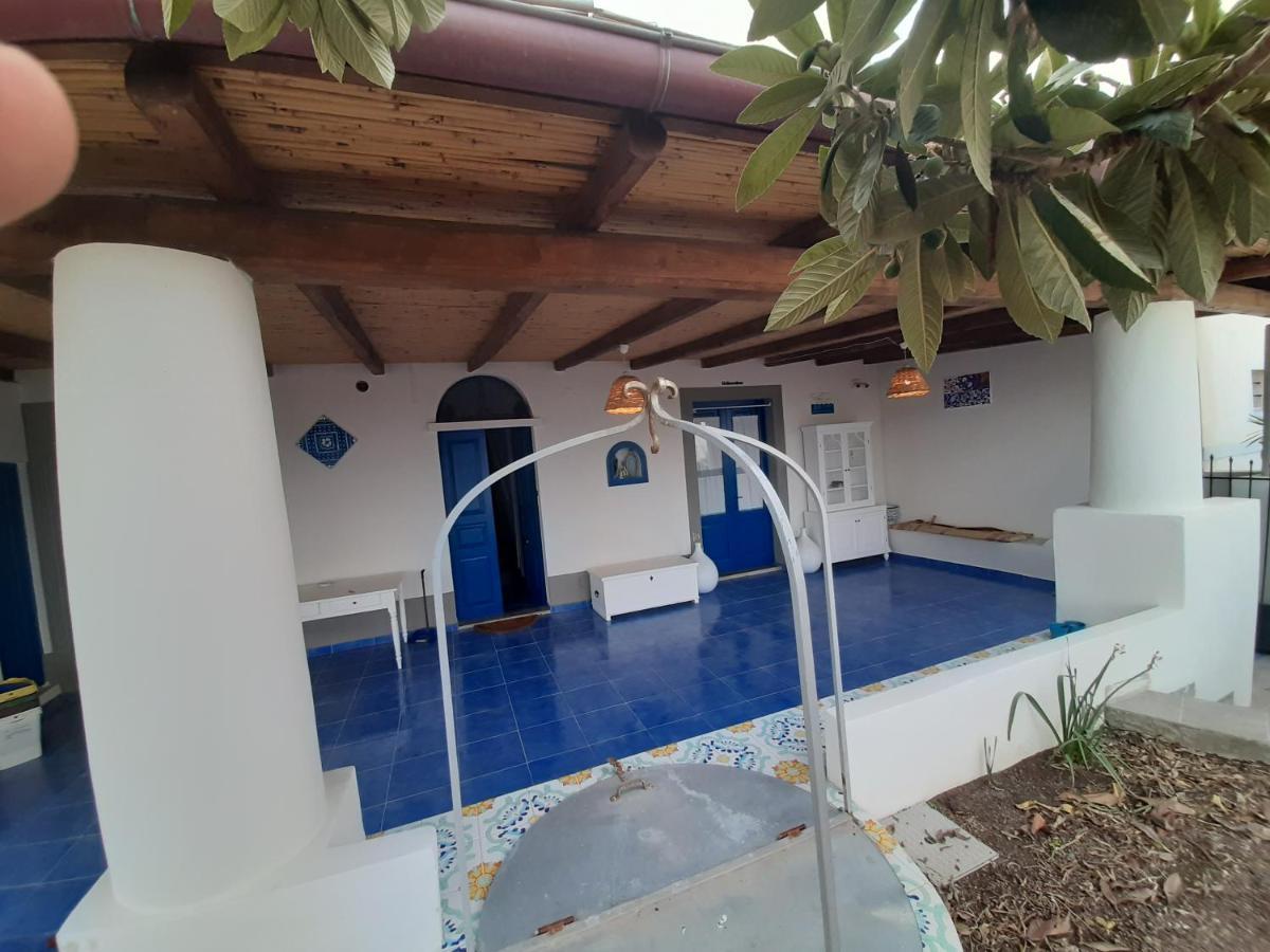 Villa Insolia Santa Marina Salina Buitenkant foto